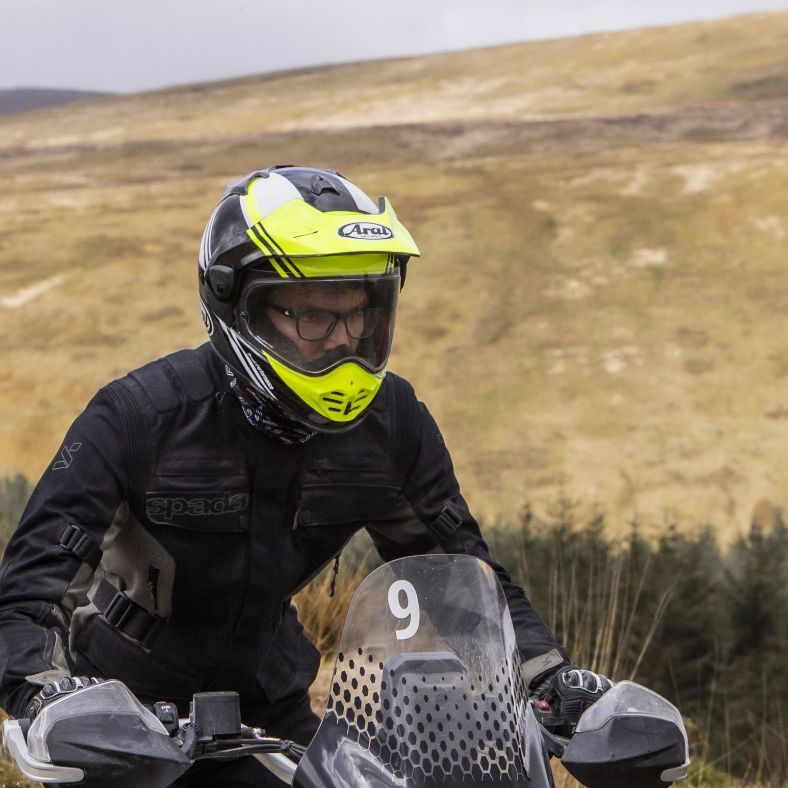 Arai Tour X5 on rider